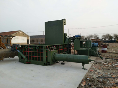 金屬壓塊機